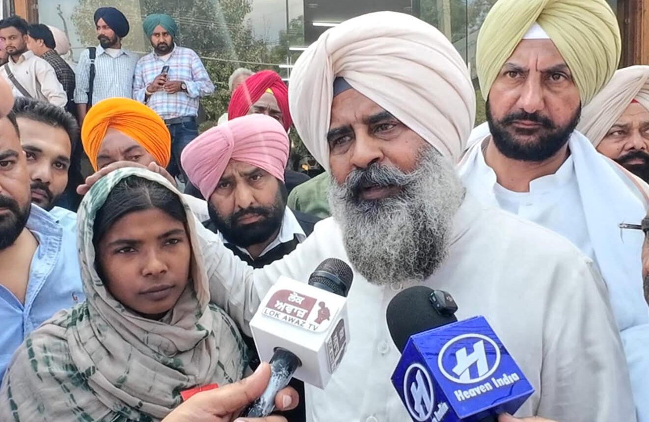 Ticket for jailed Sanjeev Arora, only 4 women in 40: Pargat Singh rips AAP's first list